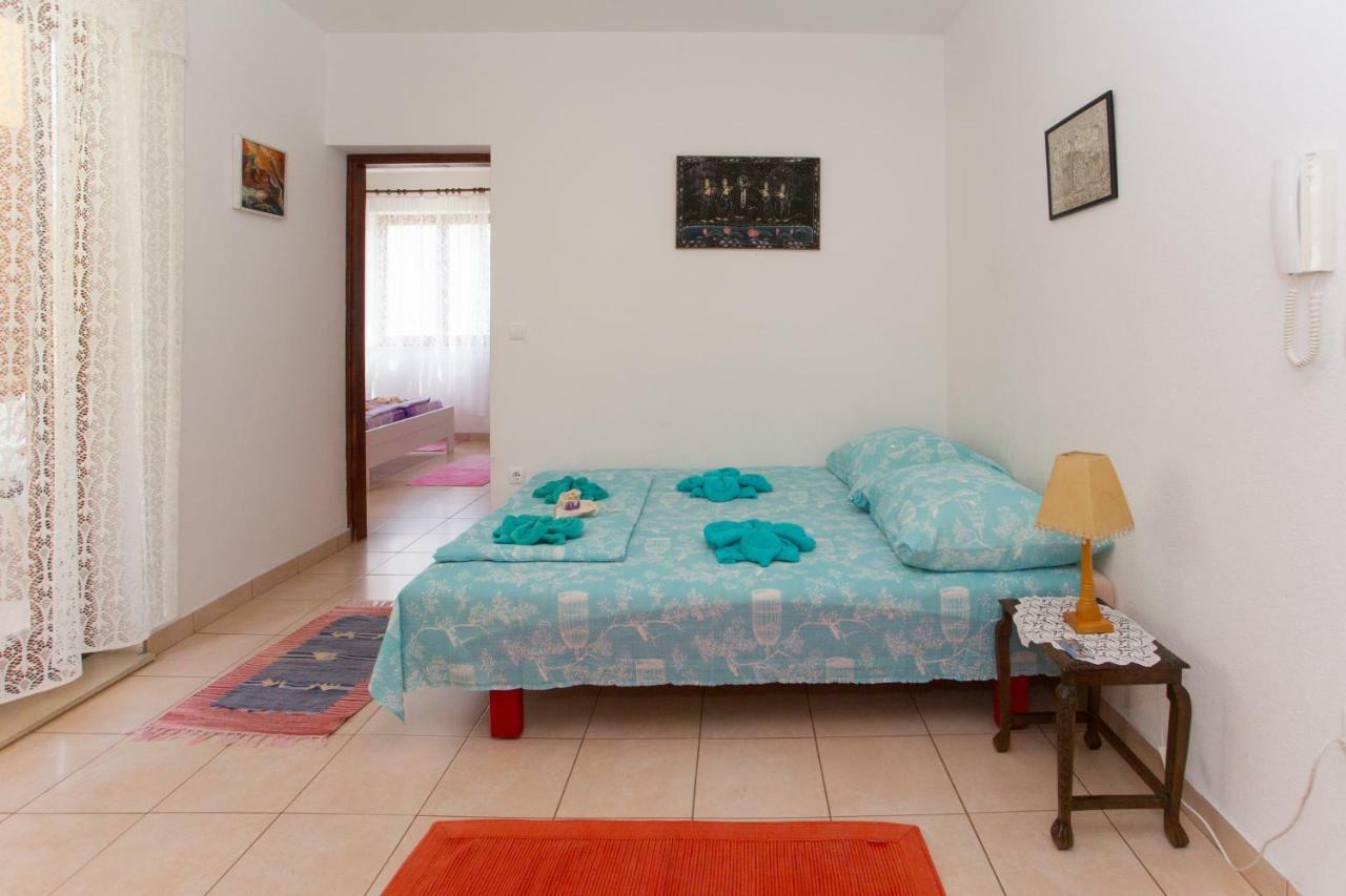 Apartments Mihic Makarska Exterior foto