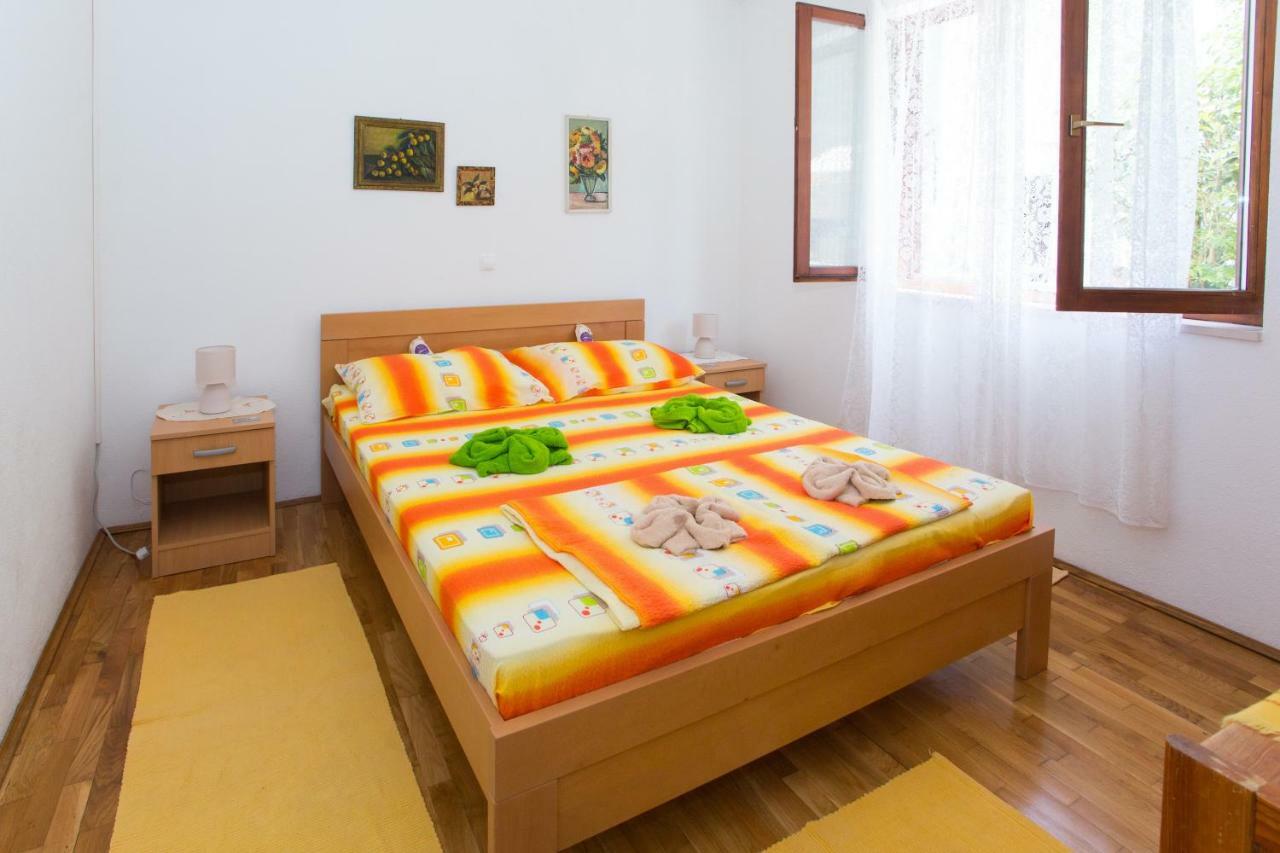 Apartments Mihic Makarska Exterior foto