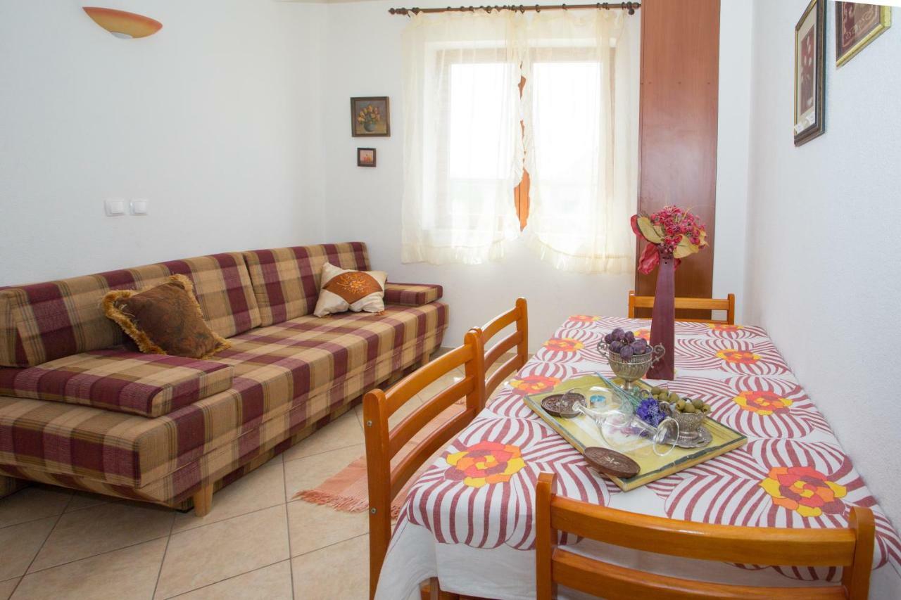 Apartments Mihic Makarska Exterior foto
