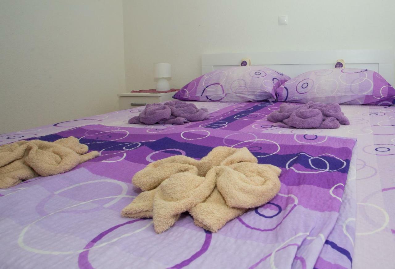 Apartments Mihic Makarska Exterior foto